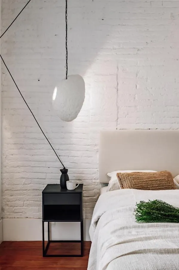 Zuheros - 2 Bedrooms In Eixample Dreta Barcelona Apartment
