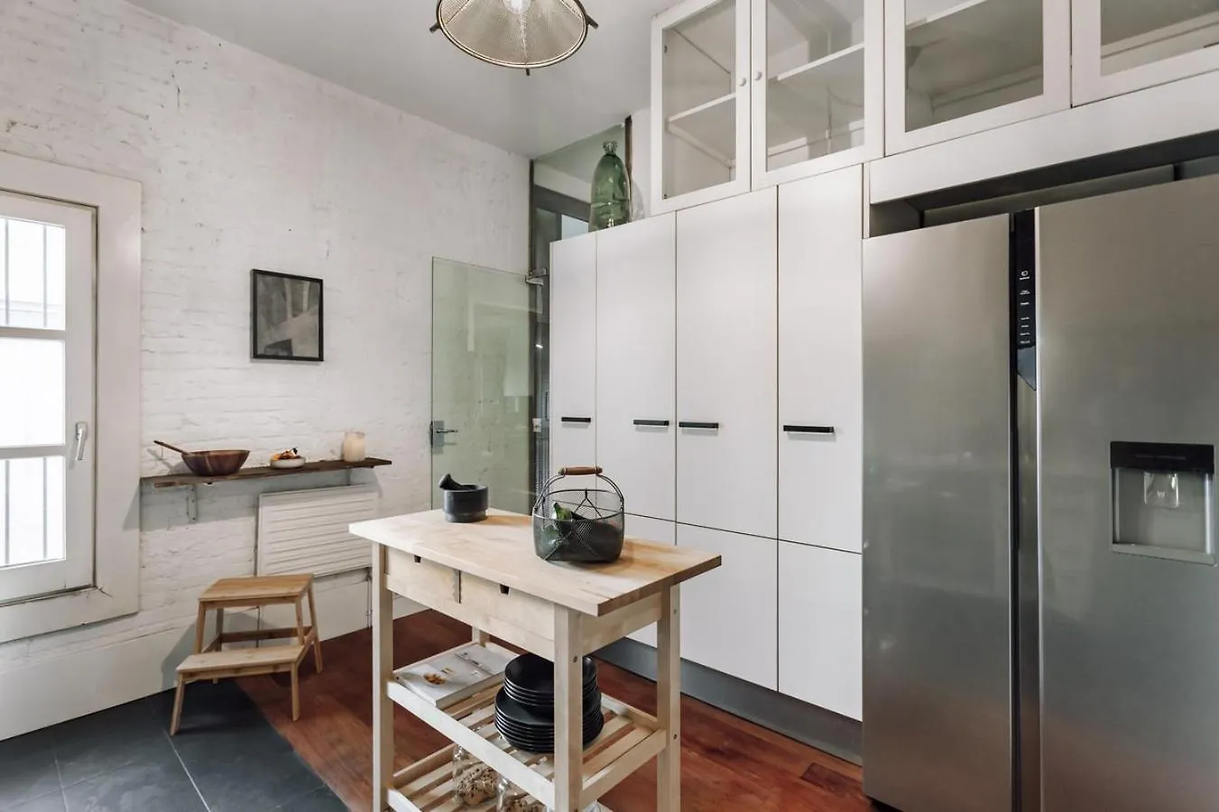 Apartment Zuheros - 2 Bedrooms In Eixample Dreta Barcelona Spain
