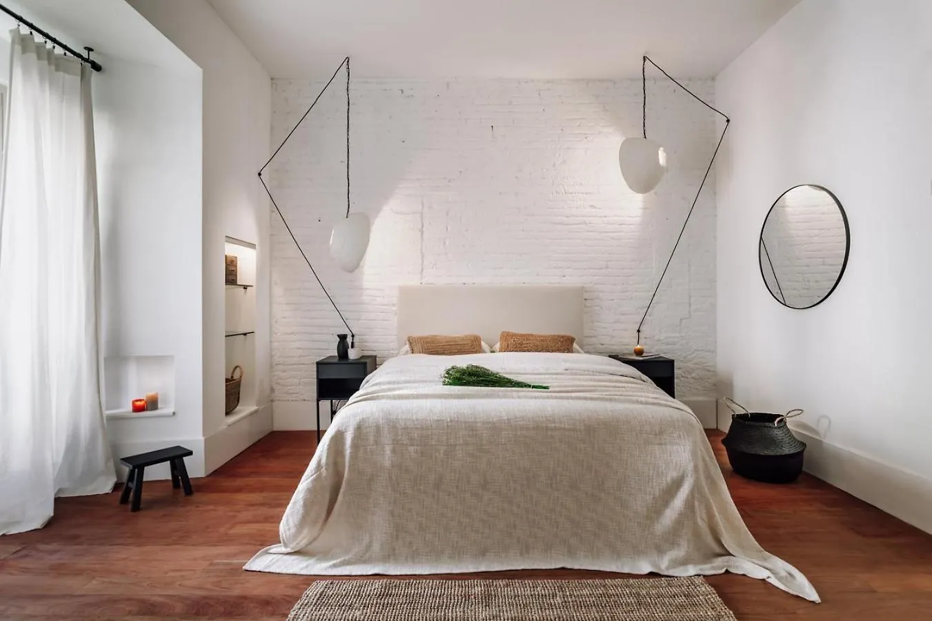 Zuheros - 2 Bedrooms In Eixample Dreta Barcelona